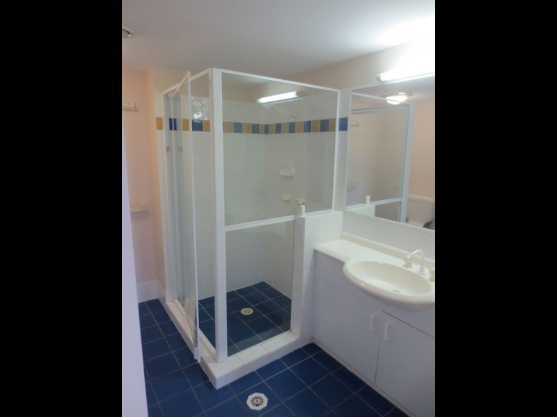1/92-96 Norman Crescent, Norman Park QLD 4170