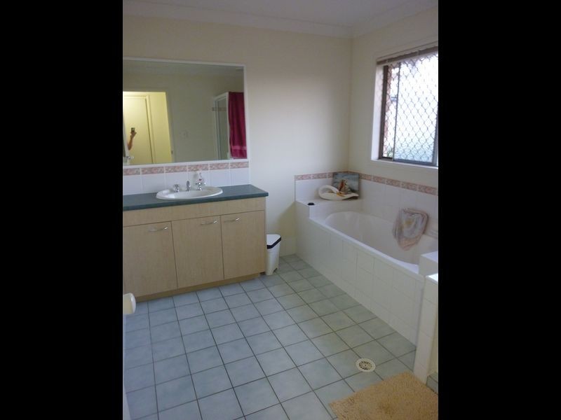 45 Brookside Place, Lota QLD 4179