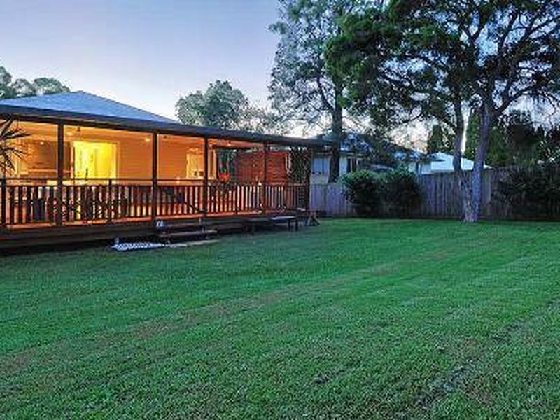 114 Lawn Street, Holland Park QLD 4121