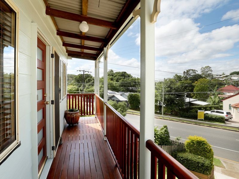 69A Balmoral St., Hawthorne QLD 4171