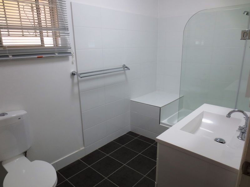 8 Walter Street, Murarrie QLD 4172