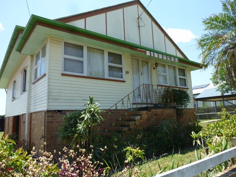 39 Andrews Street, Cannon Hill QLD 4170
