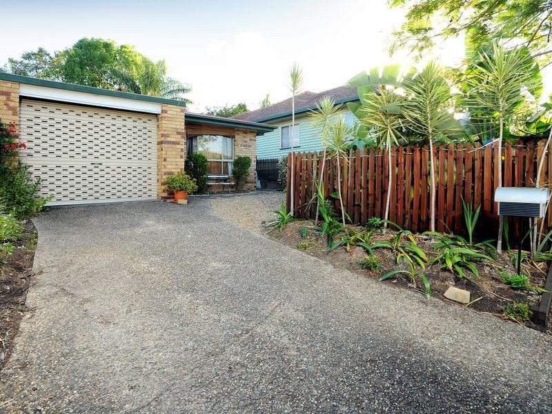 55A Dahlia Street, Cannon Hill QLD 4170