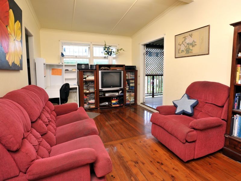 12 Narela Street, Cannon Hill QLD 4170