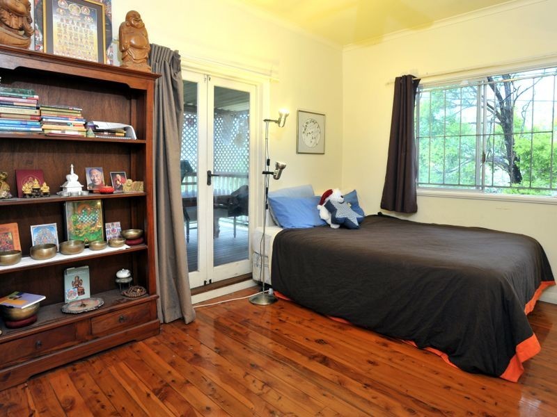 12 Narela Street, Cannon Hill QLD 4170