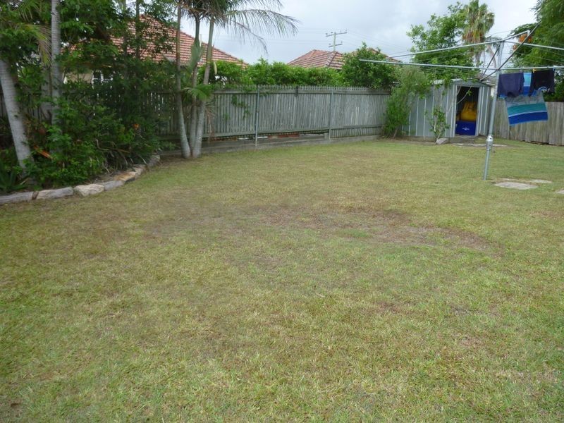 101 Erica Street, Cannon Hill QLD 4170