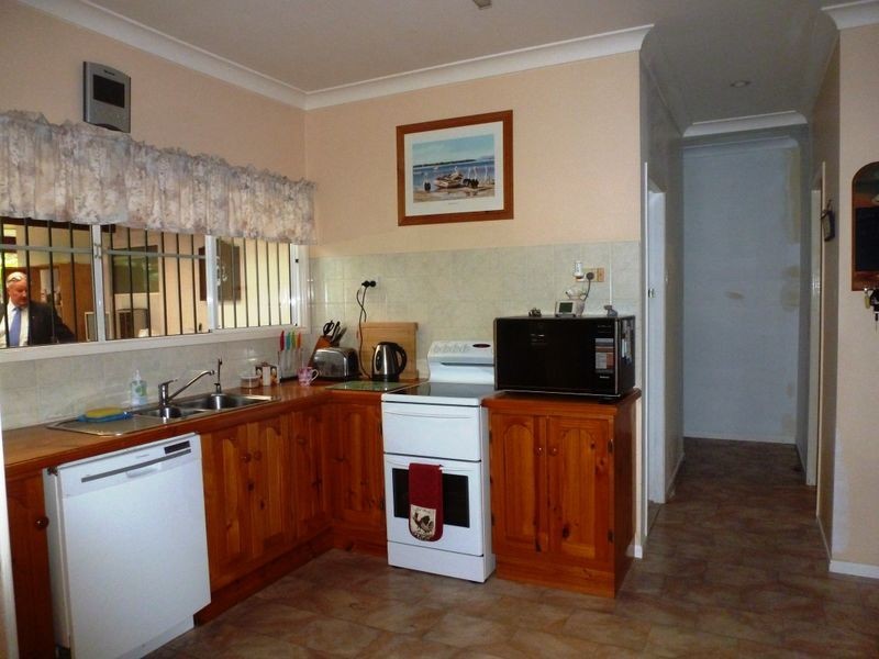 14 Duke Street, Cannon Hill QLD 4170