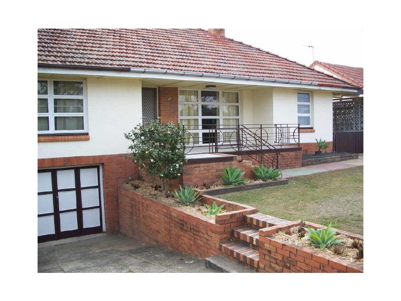 326 Richmond Road, Cannon Hill QLD 4170