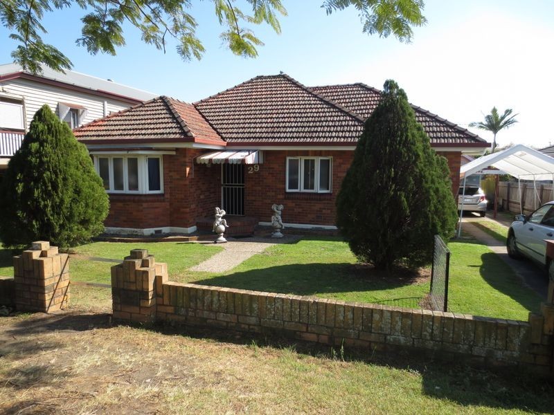 29 Andrews Street, Cannon Hill QLD 4170