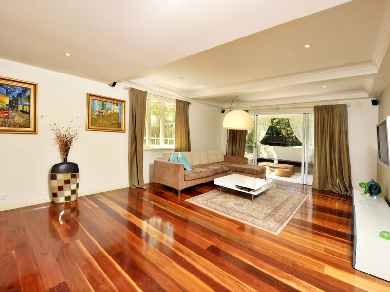 131 Grosvenor Street, Morningside QLD 4170