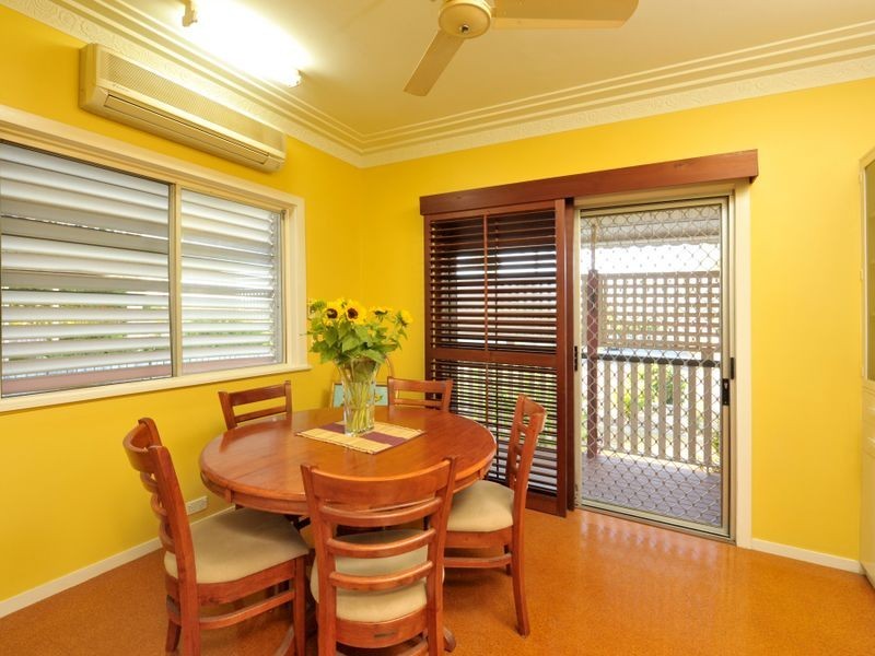 117 Dahlia Street, Cannon Hill QLD 4170