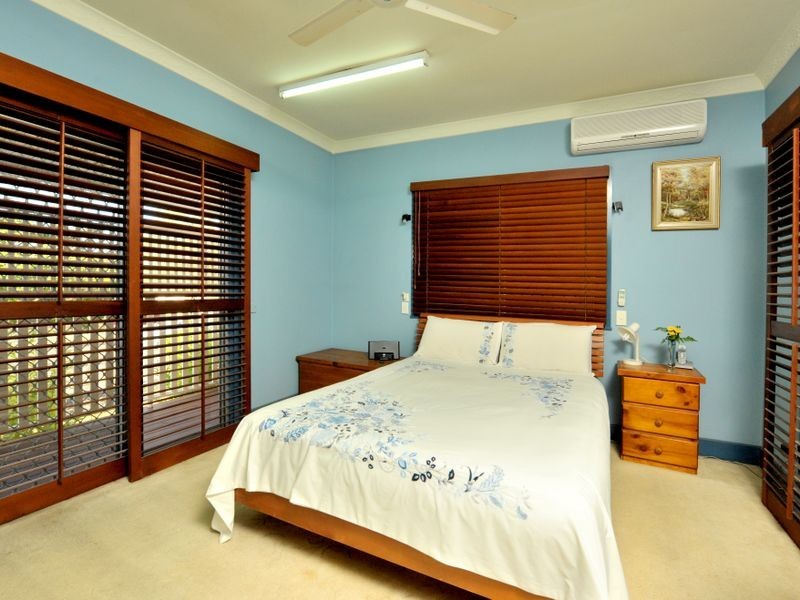 117 Dahlia Street, Cannon Hill QLD 4170