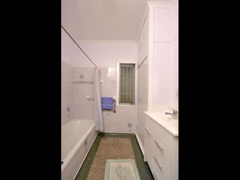 52 Muir Street, Cannon Hill QLD 4170