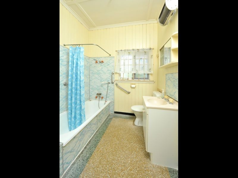 23 Muir Street, Cannon Hill QLD 4170