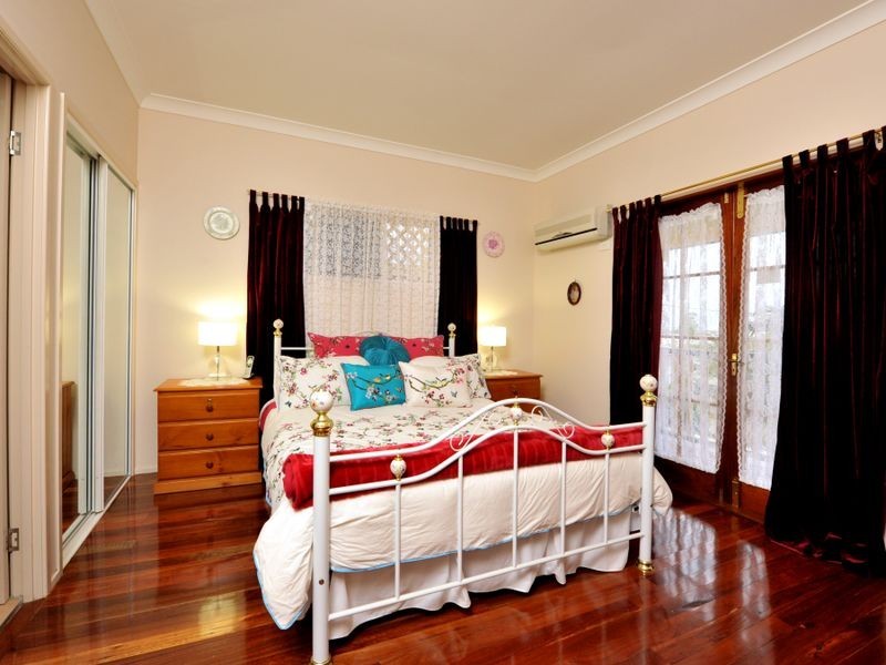 113 Dahlia Street, Cannon Hill QLD 4170