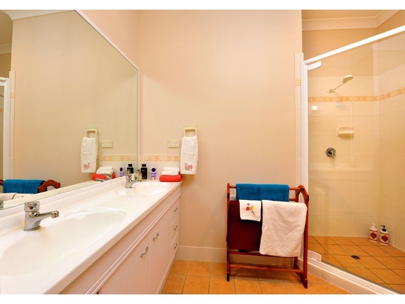 113 Dahlia Street, Cannon Hill QLD 4170