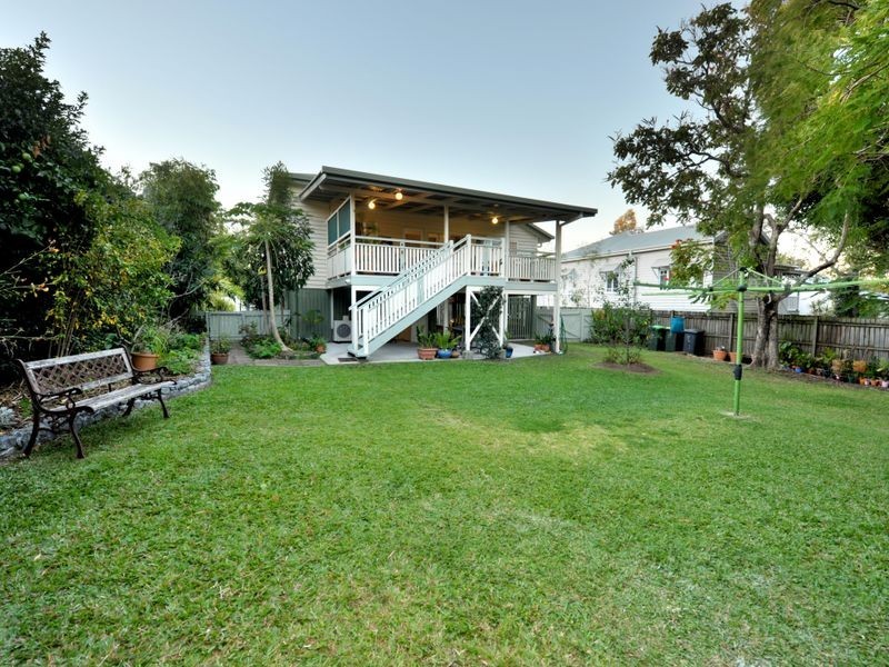 77 Armstrong Road, Cannon Hill QLD 4170