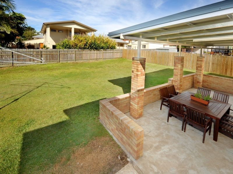 157 Dahlia Street, Cannon Hill QLD 4170