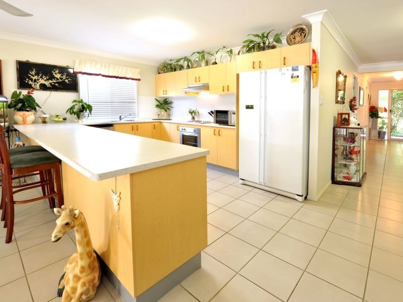 10 Whites Court, Albany Creek QLD 4035