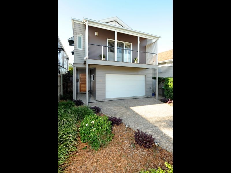 142 Dahlia Street, Cannon Hill QLD 4170