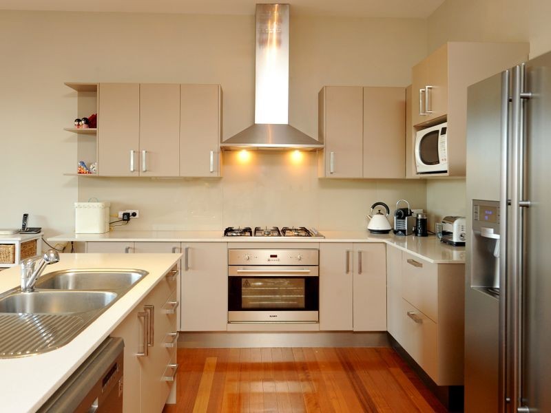 142 Dahlia Street, Cannon Hill QLD 4170