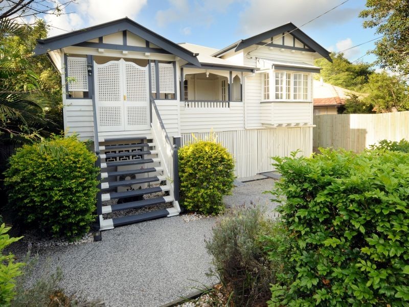 112 Erica Street, Cannon Hill QLD 4170