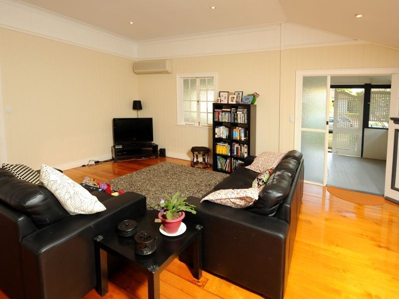 112 Erica Street, Cannon Hill QLD 4170