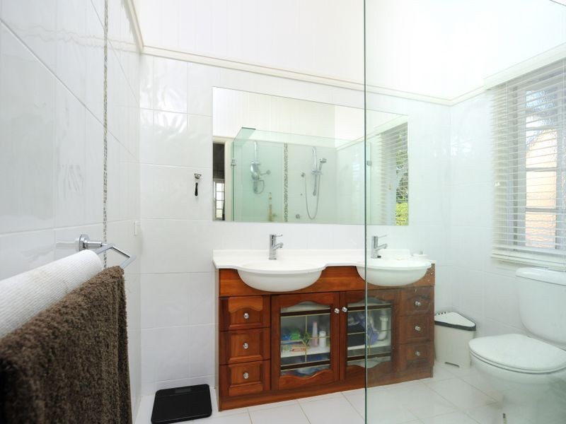 112 Erica Street, Cannon Hill QLD 4170