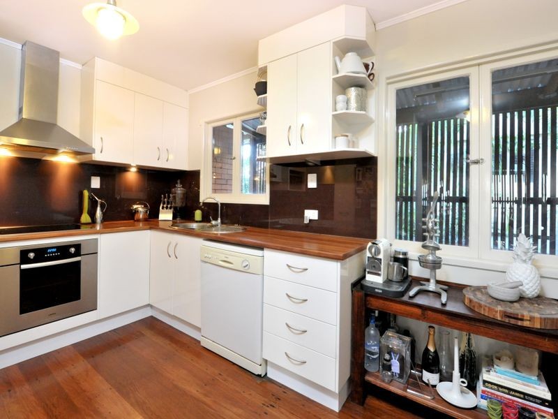 34 Paget Street, Carina QLD 4152