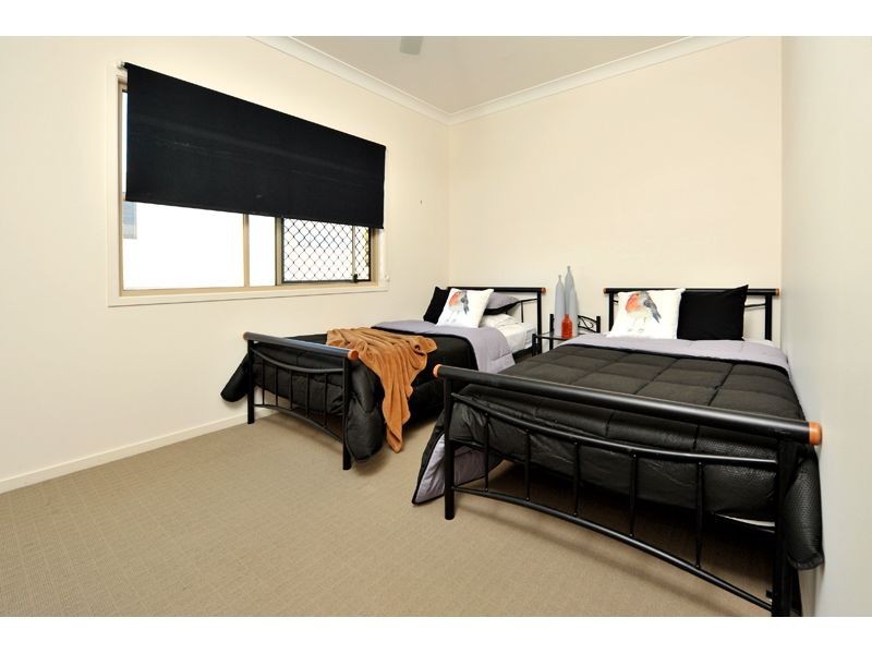 12 Delsie Street, Cannon Hill QLD 4170