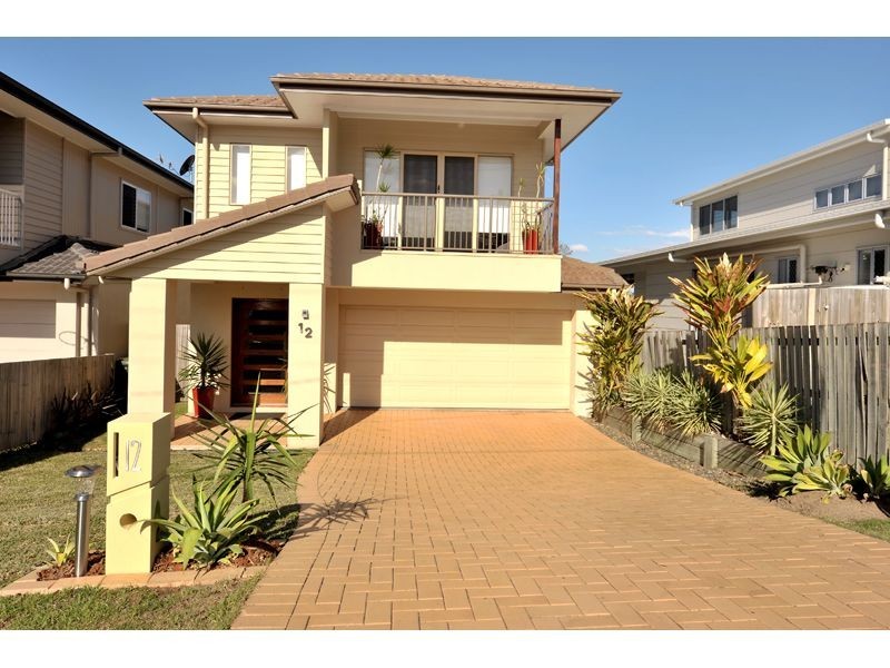 12 Delsie Street, Cannon Hill QLD 4170