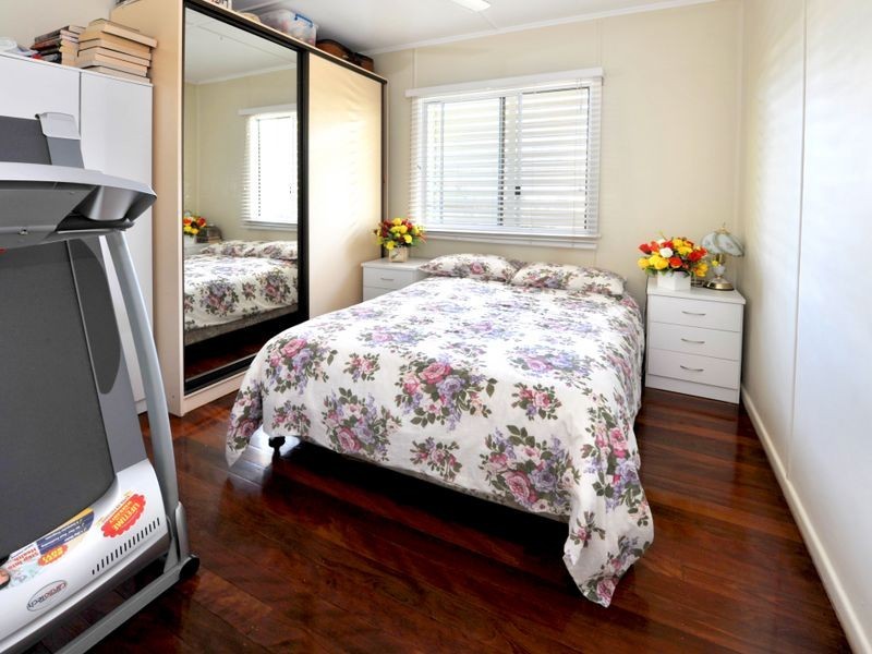 6 Cedar Street, Cannon Hill QLD 4170