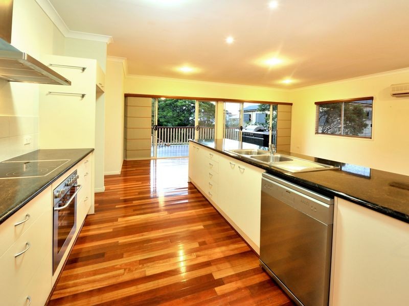 35 Dorothea Street, Cannon Hill QLD 4170