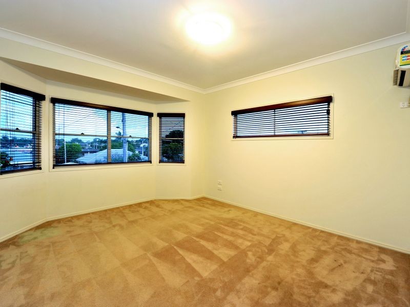 35 Dorothea Street, Cannon Hill QLD 4170