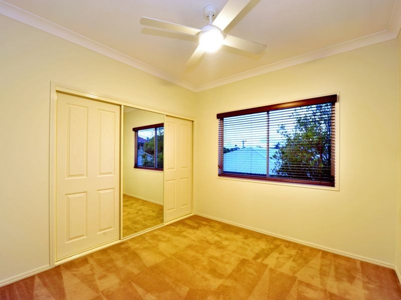 35 Dorothea Street, Cannon Hill QLD 4170