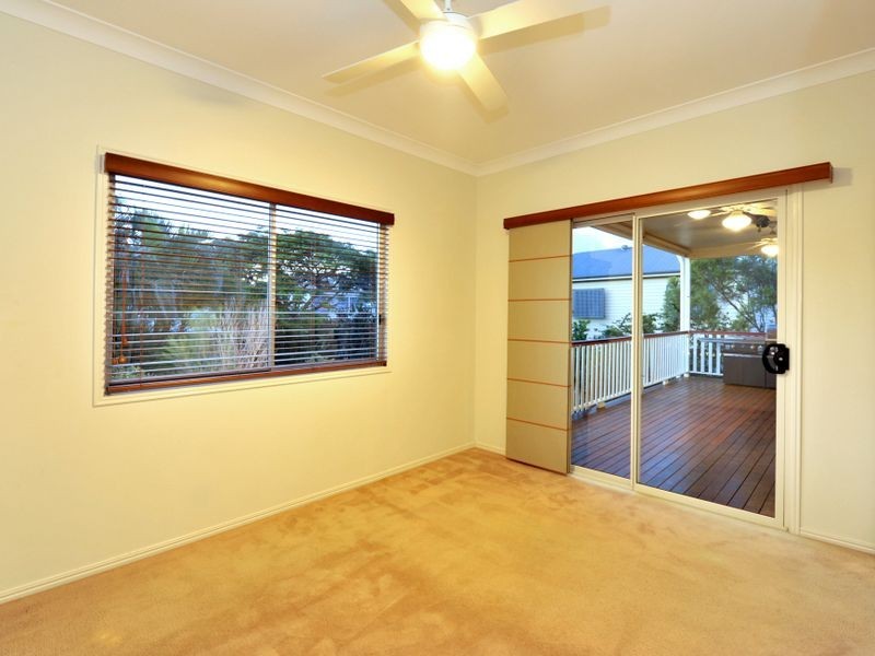 35 Dorothea Street, Cannon Hill QLD 4170