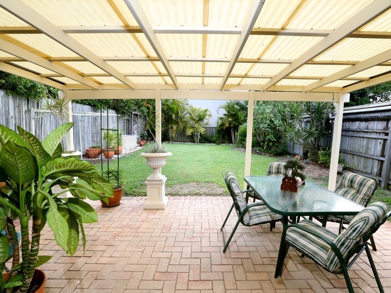 6 Wattle Street, Cannon Hill QLD 4170
