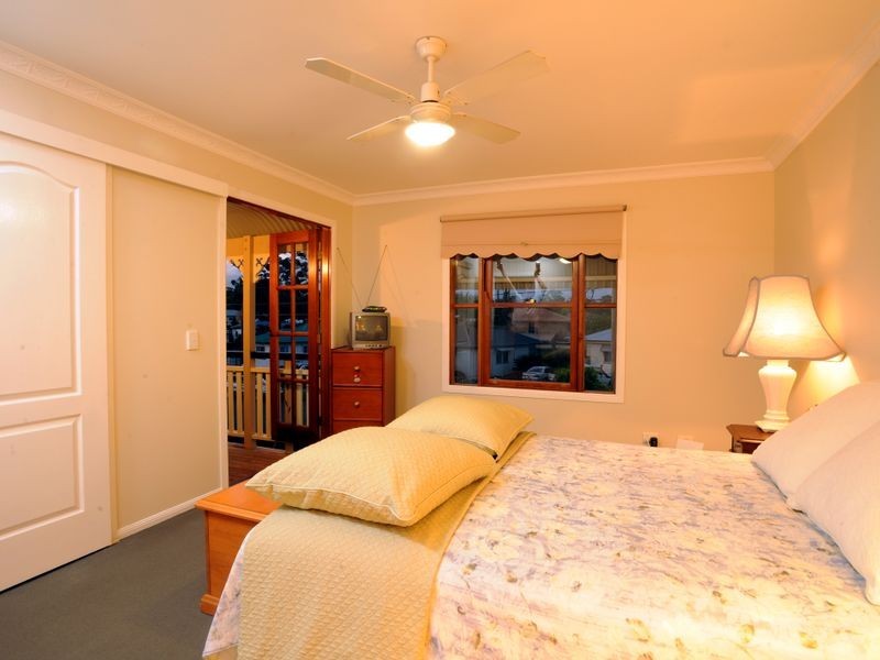 27 Grenade Street, Cannon Hill QLD 4170