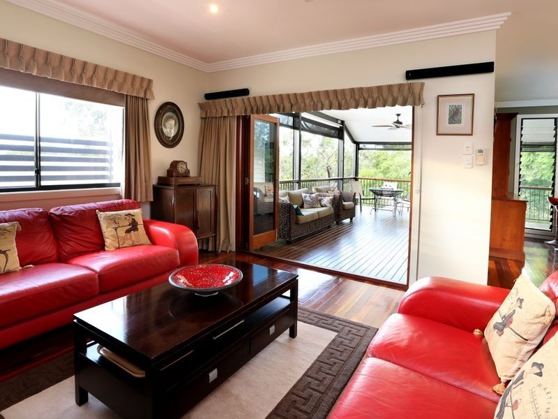 105 Porteus Drive, Seven Hills QLD 4170