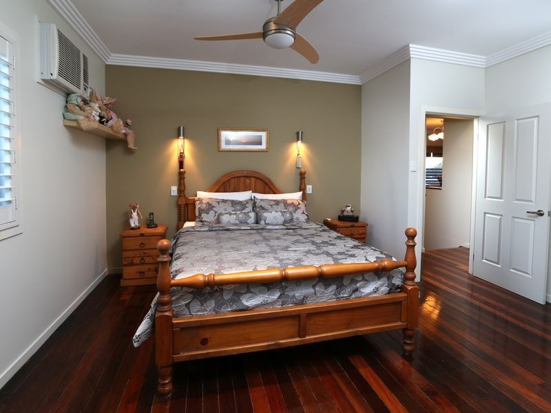 105 Porteus Drive, Seven Hills QLD 4170