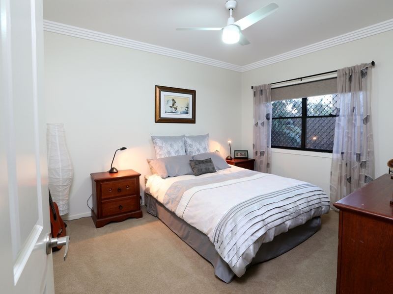 105 Porteus Drive, Seven Hills QLD 4170