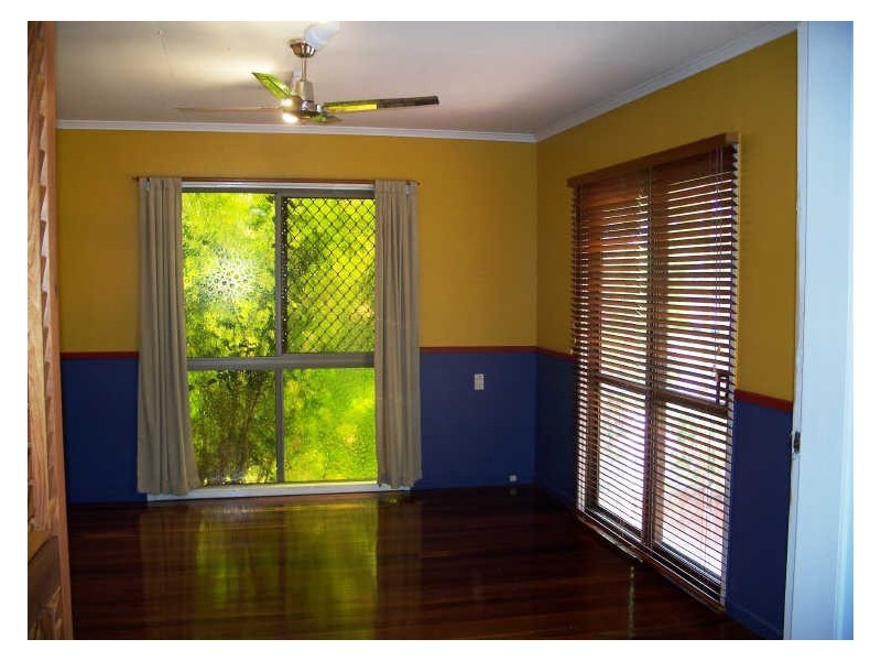 19 Camelia Street, Cannon Hill QLD 4170