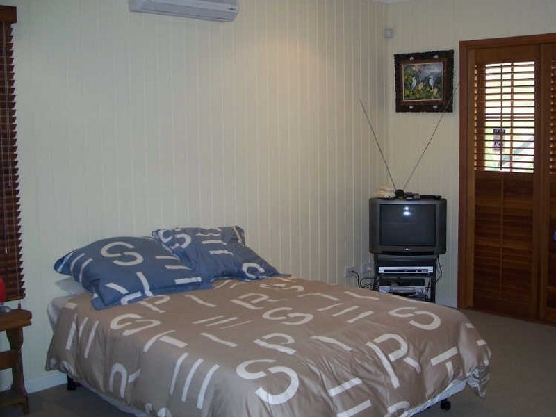 28 Redfern Street, Woolloongabba QLD 4102