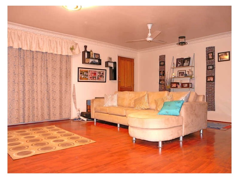 63 Jardine Drive, Springwood QLD 4127