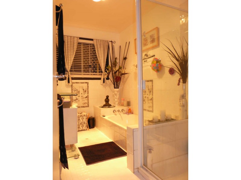 63 Jardine Drive, Springwood QLD 4127