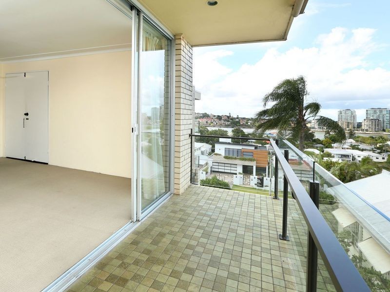 Unit 9/26 Wordsworth Street, Bulimba QLD 4171