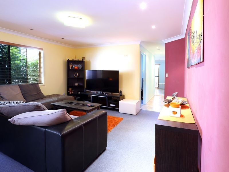 82 Armstrong Road, Cannon Hill QLD 4170