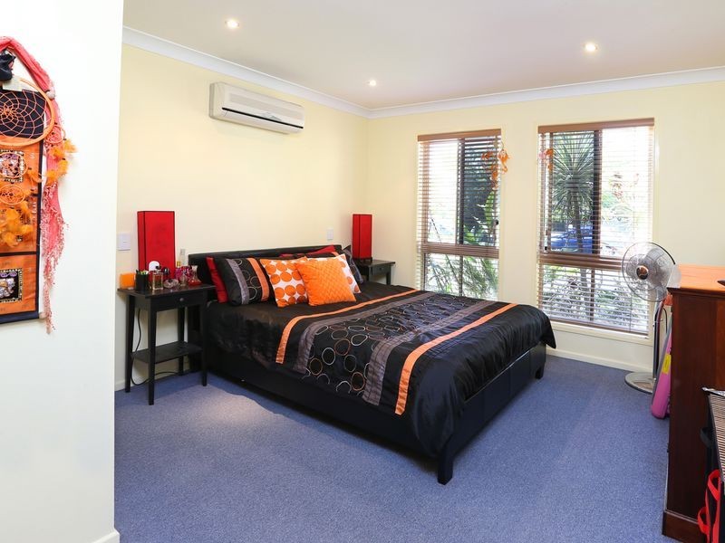 82 Armstrong Road, Cannon Hill QLD 4170