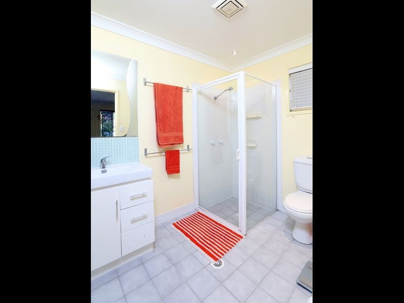 82 Armstrong Road, Cannon Hill QLD 4170