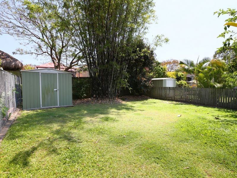 82 Armstrong Road, Cannon Hill QLD 4170